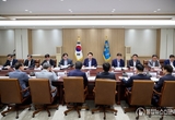 윤 대통령, ‘중동 사태 리스크 철저 점검…신속·효과적 대응’ 지시