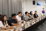 역대 올림픽 메달리스트들이 유인촌 장관에게 던진 말은?