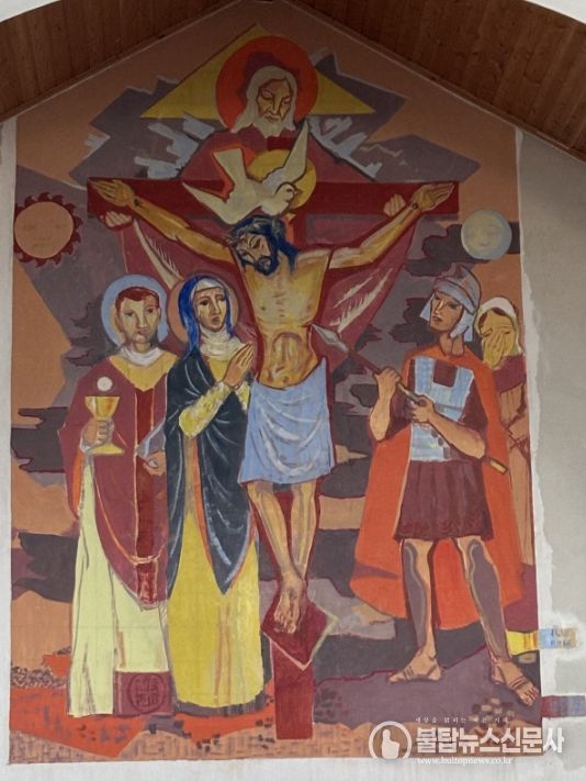 1968년 프랑스 ‘앙드레 부통’ 신부 제작 제단화 복원