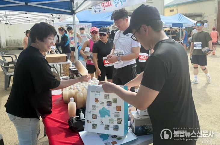 “마라톤 축제와 함께”…정읍, 사회적경제기업 장터 성황